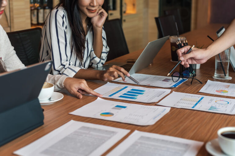 Investors comparing DSCR vs bank statement loan options